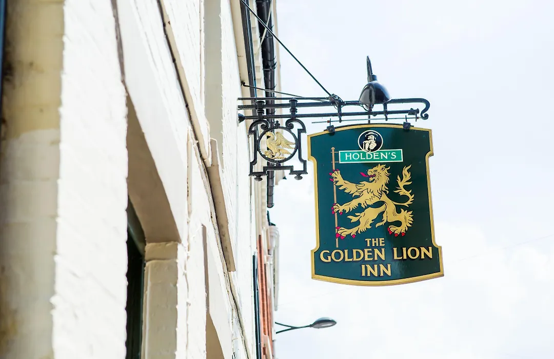 The Golden Lion Inn-1